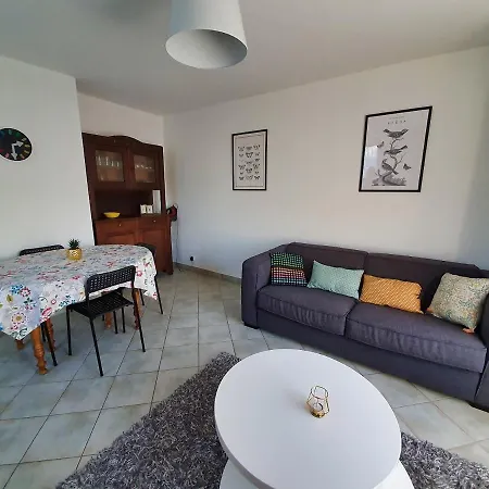 Idealement Situe, Spacieux Et Agreable, Parking Gratuit Et Classe 3 Etoiles Mende Exterior photo