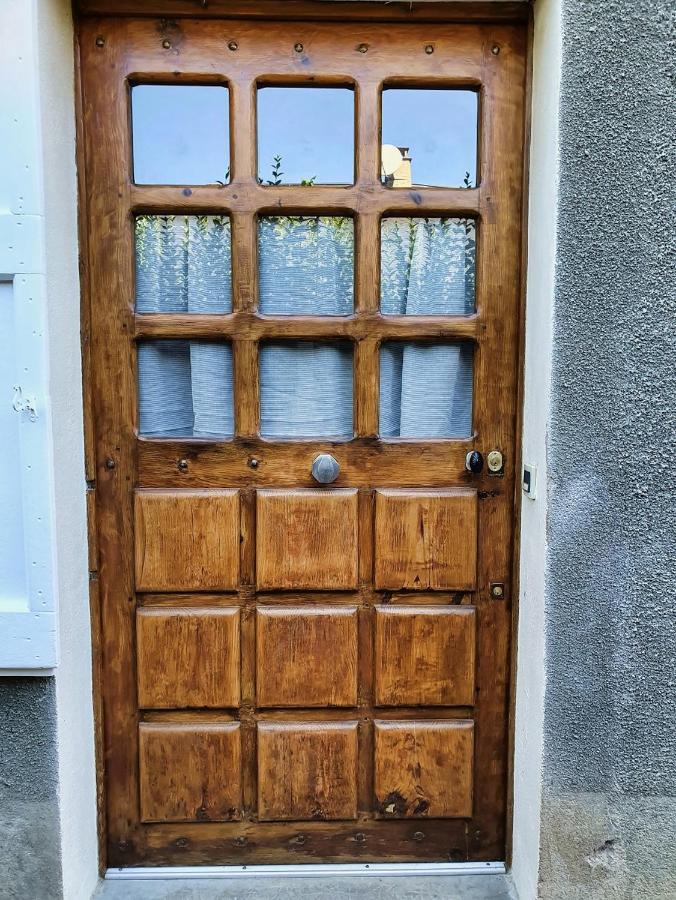 Apartment Idealement Situe, Spacieux Et Agreable, Parking Gratuit Et Classe 3 Etoiles *